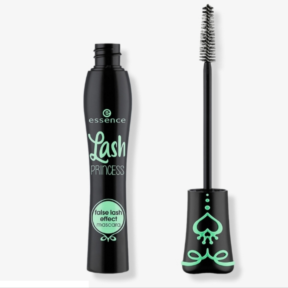 Black mascara - False lash effects by Essence